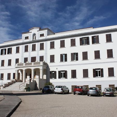 Ostello Villa Monte Mario ローマ エクステリア 写真